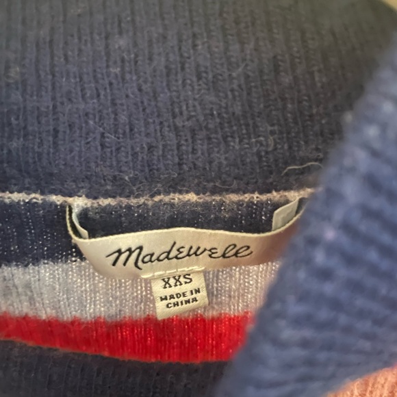 Sweater - Picture 4 of 5